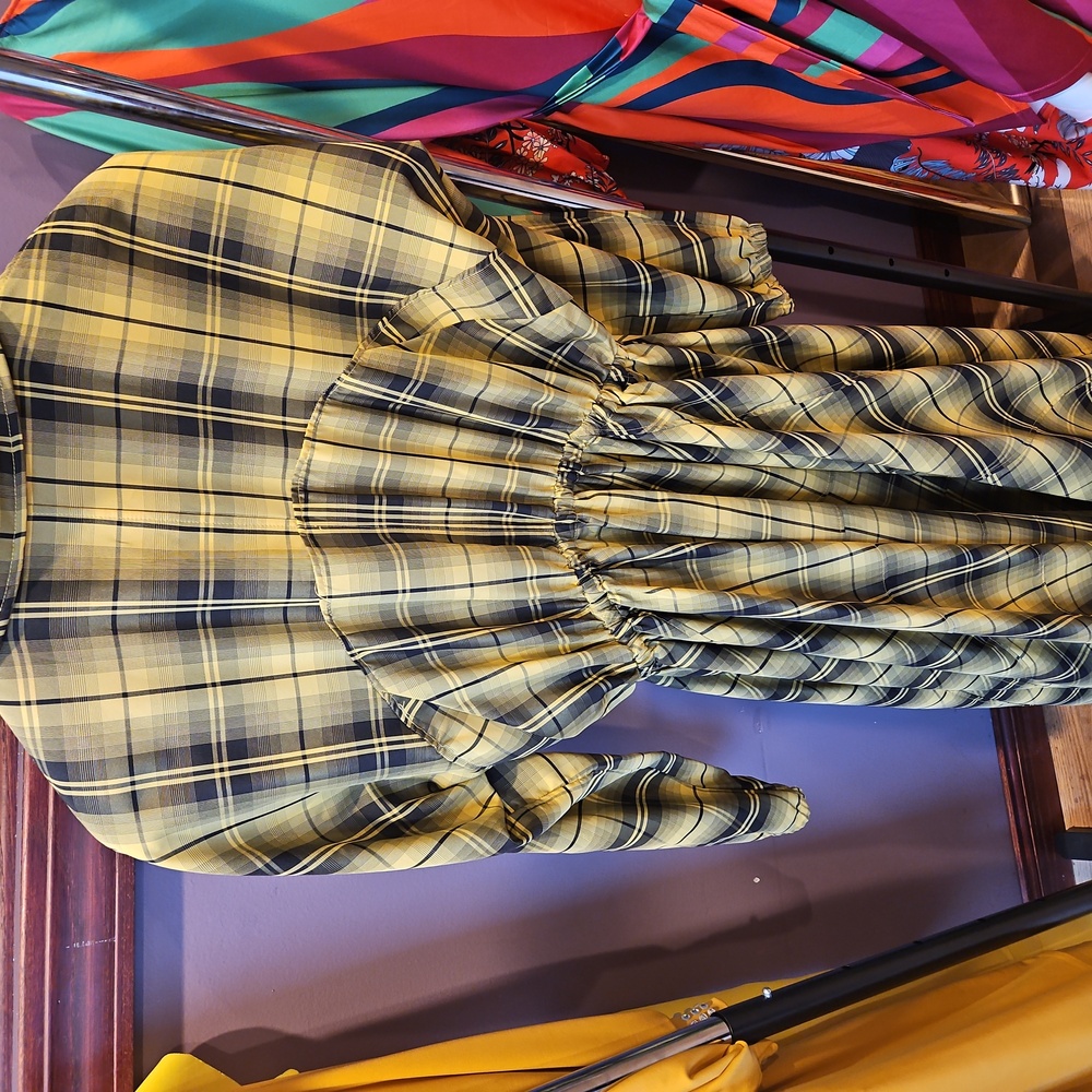 Dress - Picture 2 of 2